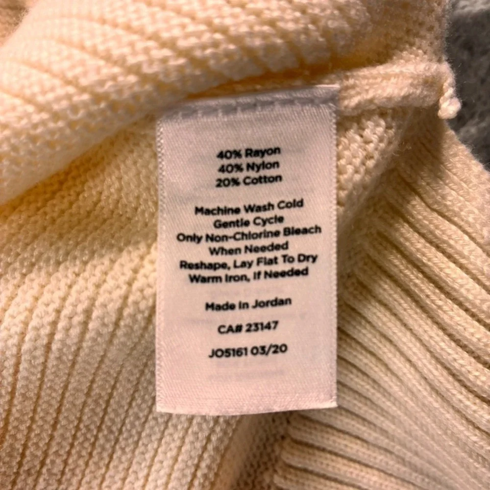 TALBOTS Sweater Women's Size Small Ivory Rib Knit‎ Mock Neck Longer Length  Cozy